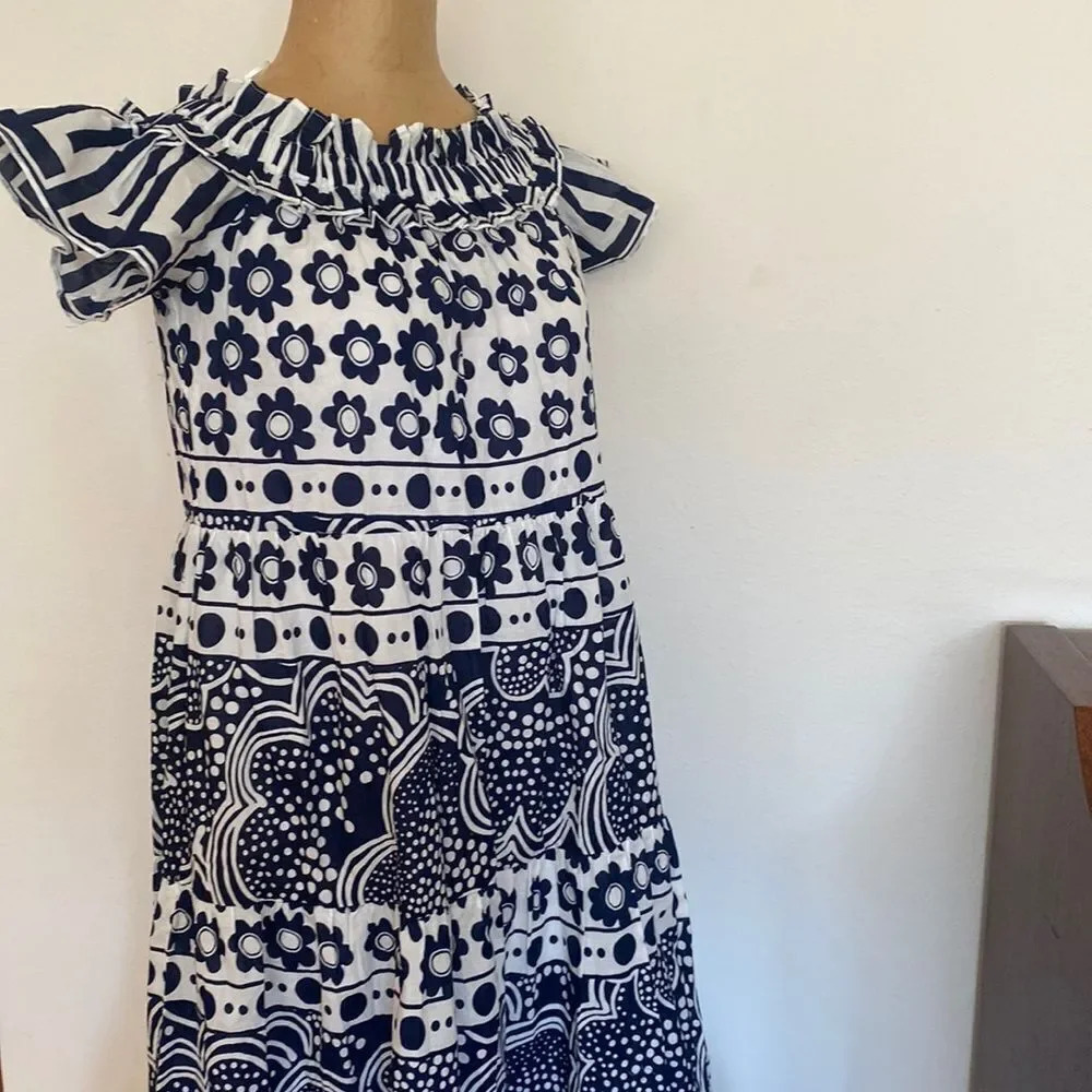 Trina Turk Los Angeles sz XS resort dress 43” middle of neckline-hem navy white
